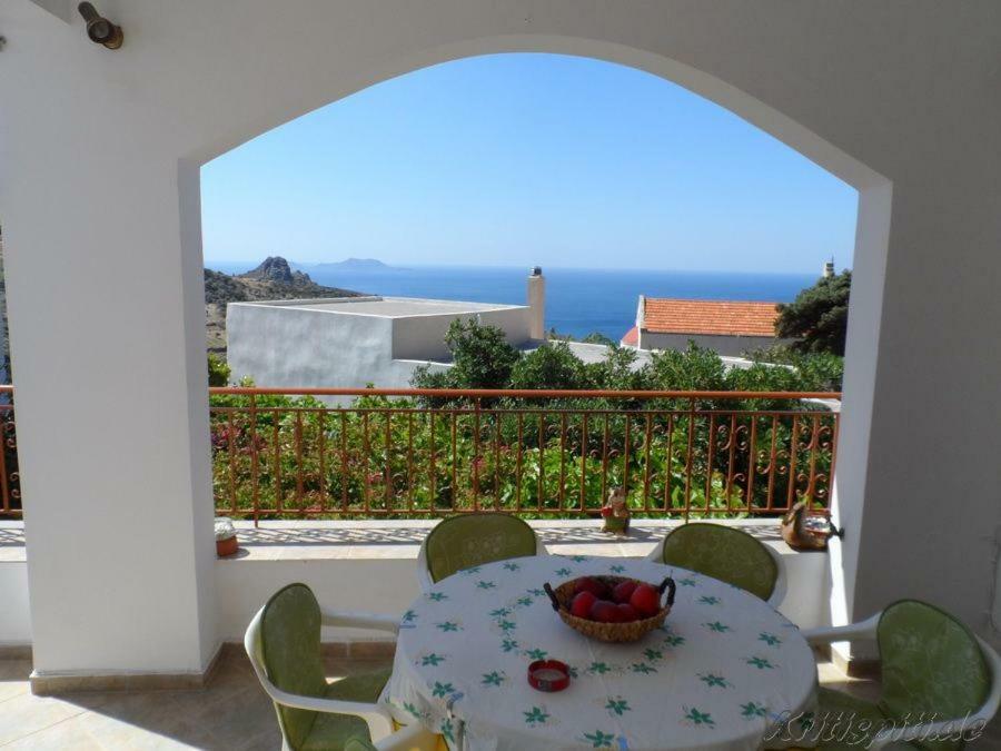 Liolio'S Manor Villa Agalianos Bagian luar foto